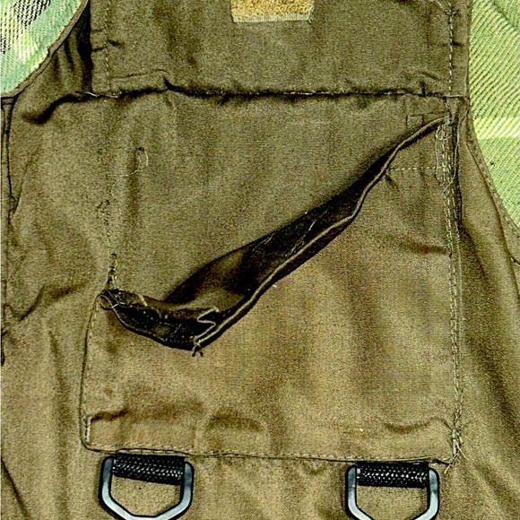 Renegade Men’s Utility Vest Large – Outdoor Adventure Gear w/ Multi Pocket - Picture 9 of 9